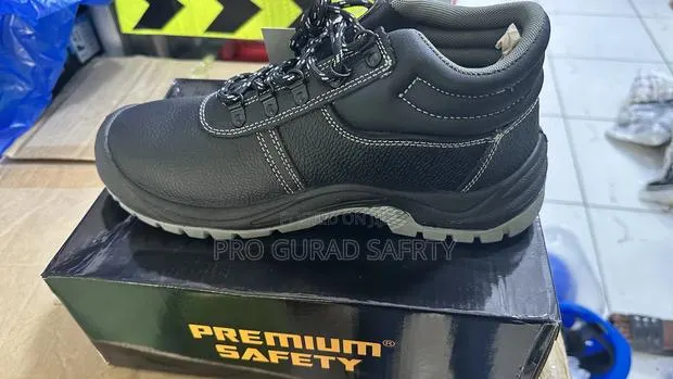 Premium Safety Boot · Photo 1