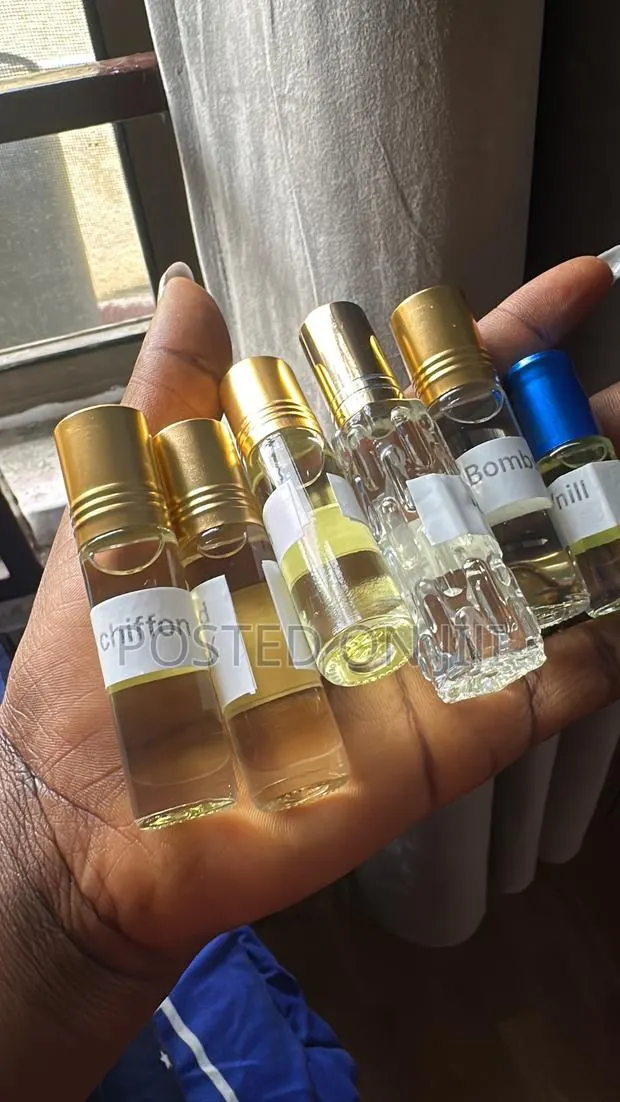 Oil Perfume · Photo 1