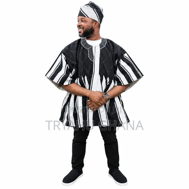 Traditional Smock Shop in Accra — TRYAHU · Photo 1