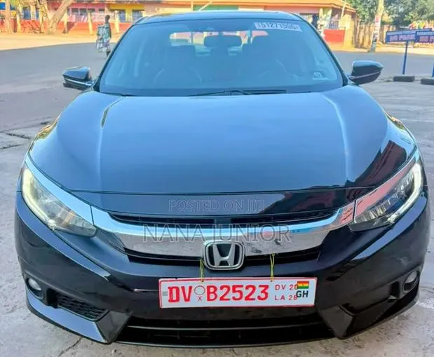 Honda Civic Touring 4dr Sedan (1.5L 4cyl) 2017 Black · Photo 1