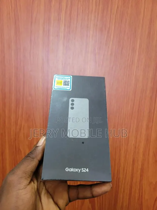 New Samsung Galaxy S24 256 GB Black · Photo 1