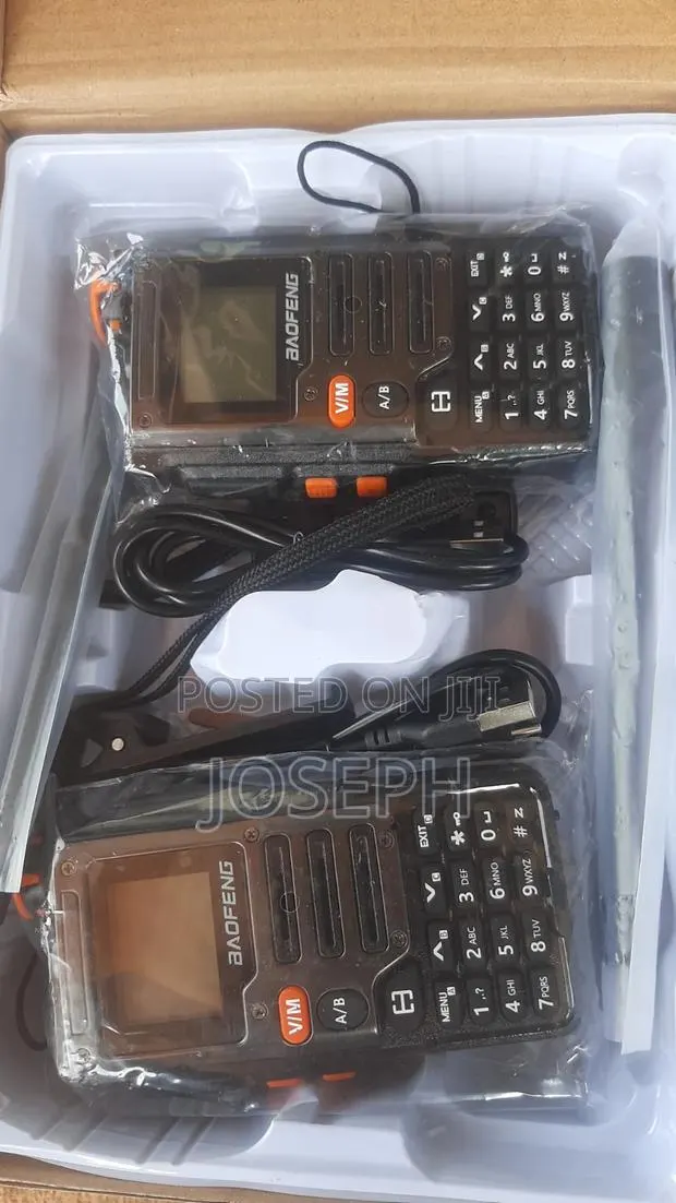 Long Range VHF and Uhf Walkie Talkie 2pcs · Photo 1