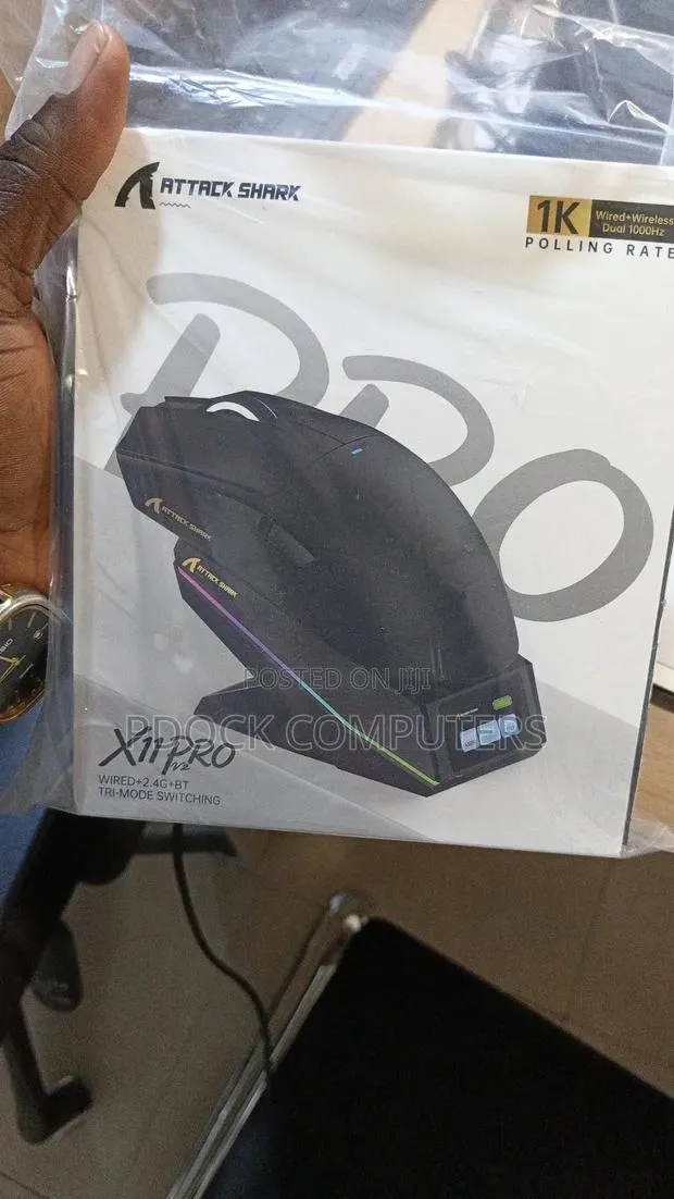 Attack Shark X-11 Pro V2 Gaming Mouse Black and White · Photo 1