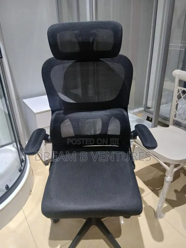 Swivel Chair · Photo 1