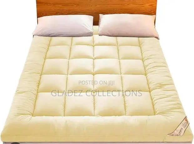 Premium Extra Thick Quilted Mattress Topper · Photo 1