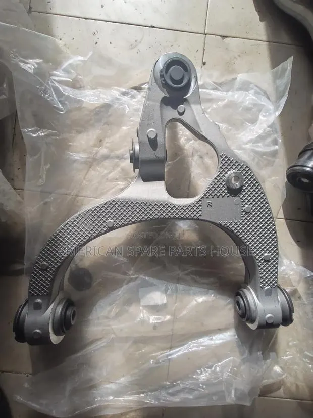 Dodge RAM Lower Arm · Photo 1