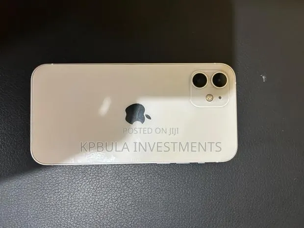 Apple iPhone 12 64 GB White · Photo 1