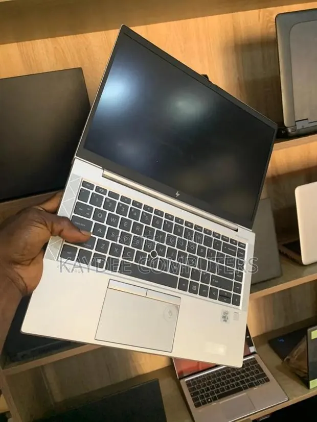 Laptop HP EliteBook 835 G7 16GB Intel Core i5 SSD 256GB · Photo 1