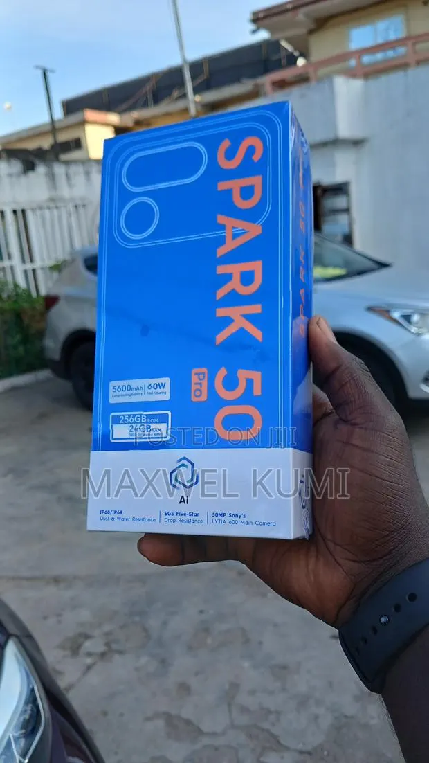 New Tecno Spark 50 Pro 256 GB Orange · Photo 1