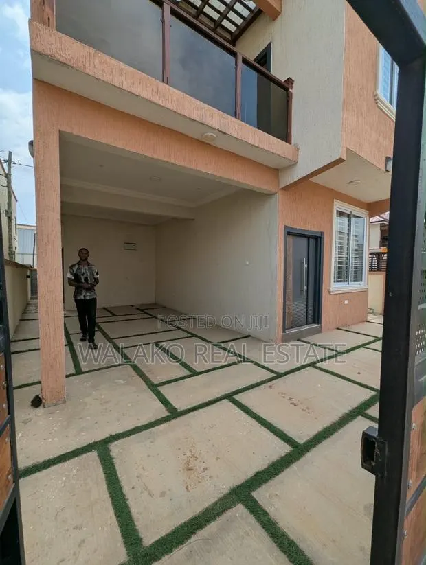 Furnished 2bdrm House in Achimota for rent · Photo 1