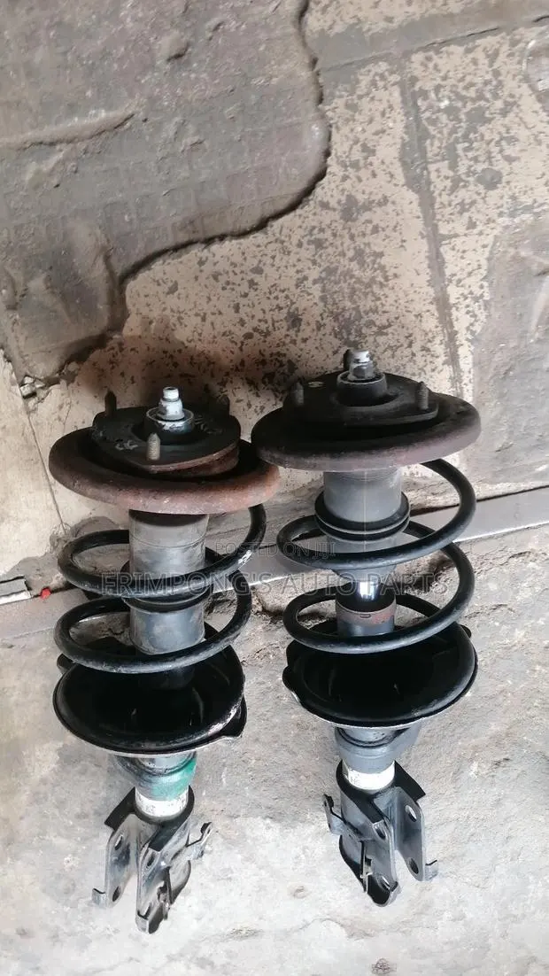 Honda Civic 2004 Front Shocks Absorbers · Photo 1