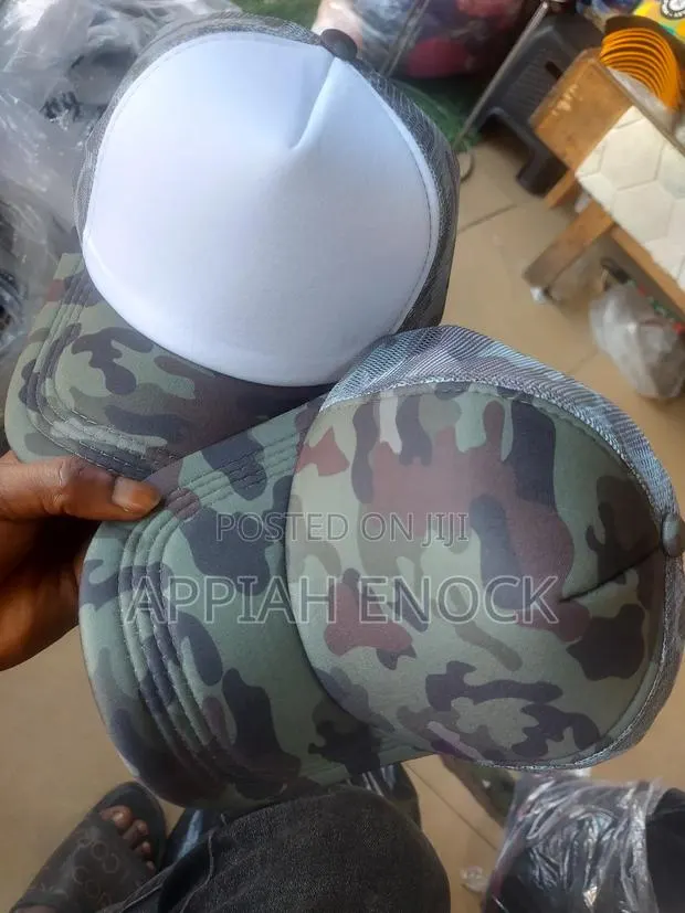 Army Trucker Caps · Photo 1