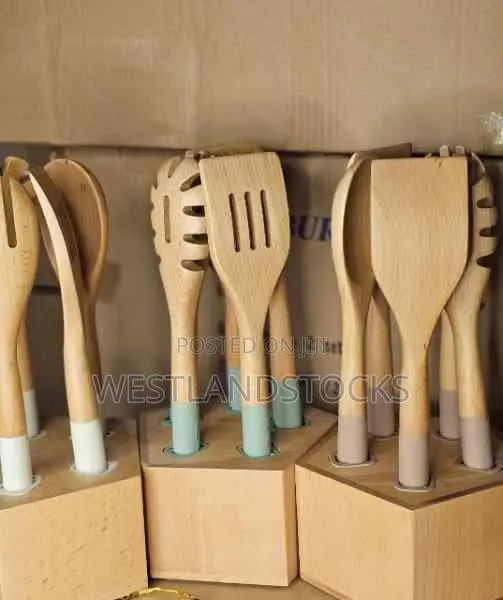 5 PCS Wooden Spoons for Cooking, Wood Kitchen Spatula Utensils Set · Photo 1