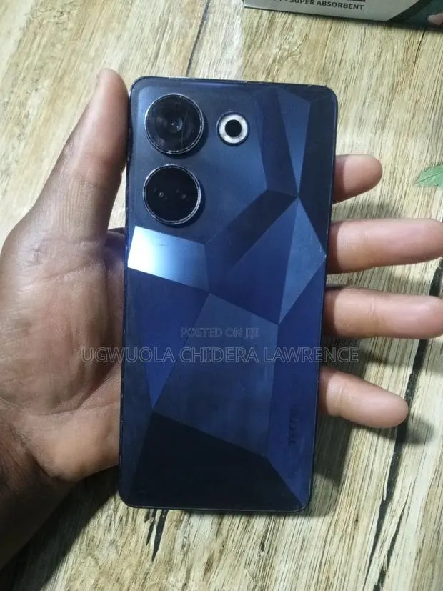 Tecno Camon 20 256 GB Black · Photo 1