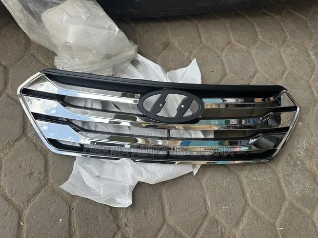 Hyundai Santafe 2013 2014 2015 2016 Grill Grille/ Top Shells · Photo 1