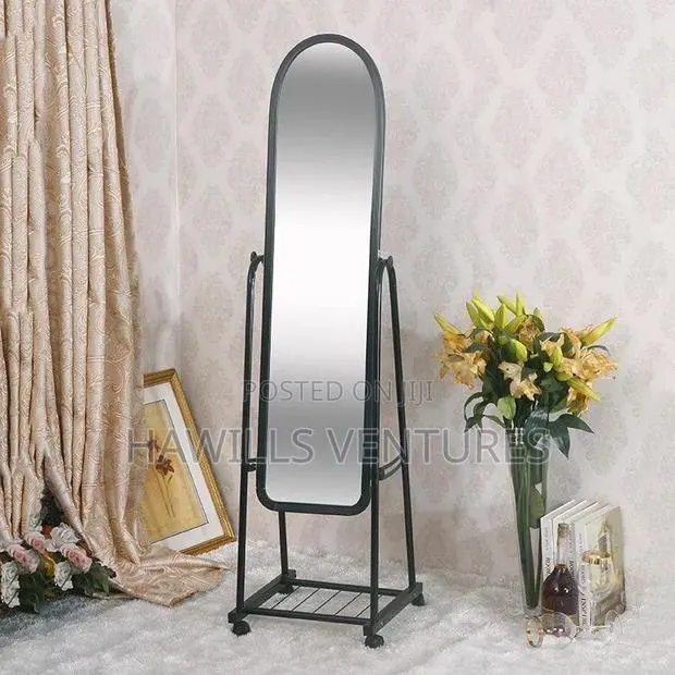 Standing Mirror · Photo 1