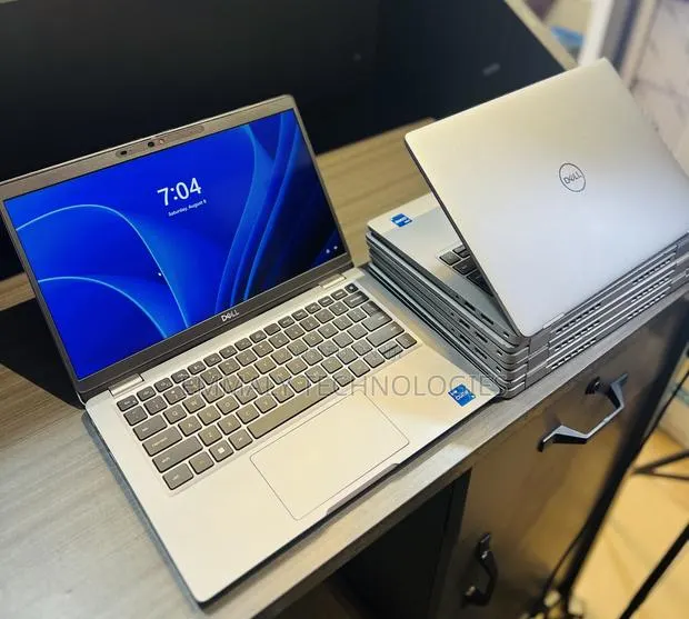 Laptop Dell Latitude 5320 16GB Intel Core i5 SSD 256GB · Photo 1