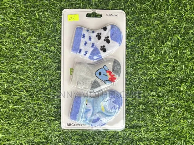 3-in-1 Baby Socks Set · Photo 1