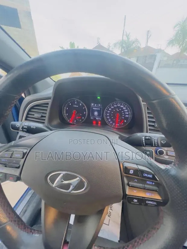 Hyundai Elantra Sport Sedan FWD (1.6L 4cyl 6M) 2017 Blue · Photo 1