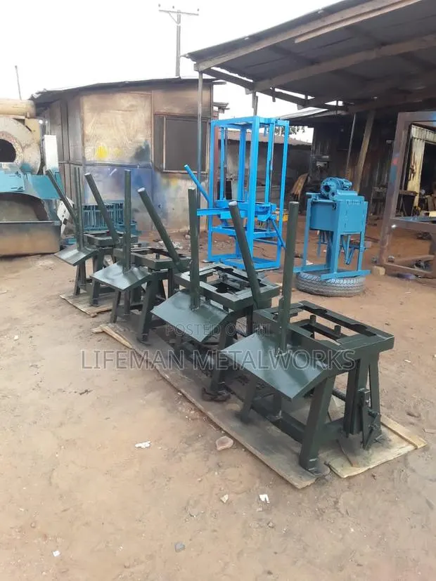2in1 Block Machine Palletless · Photo 1
