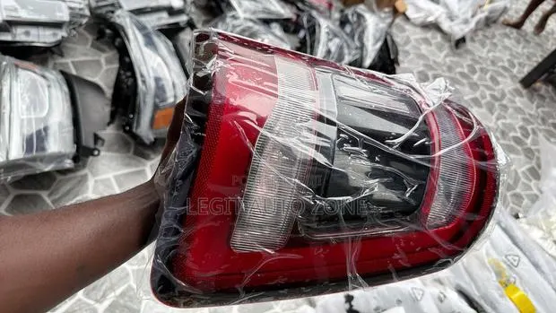 Dodge Ram 2018,2020,2021,2022,2019, Tailgate Available · Photo 1