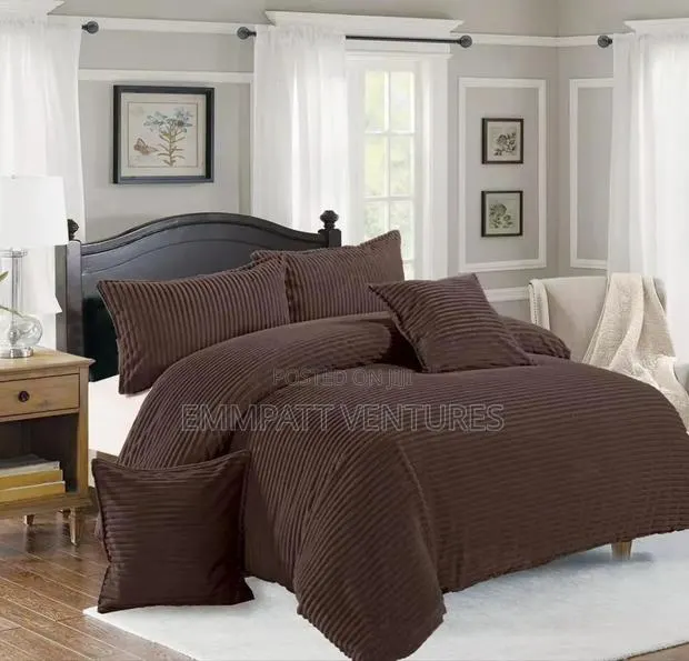 Bedsheet With Duvet and Pillow Cases · Photo 1