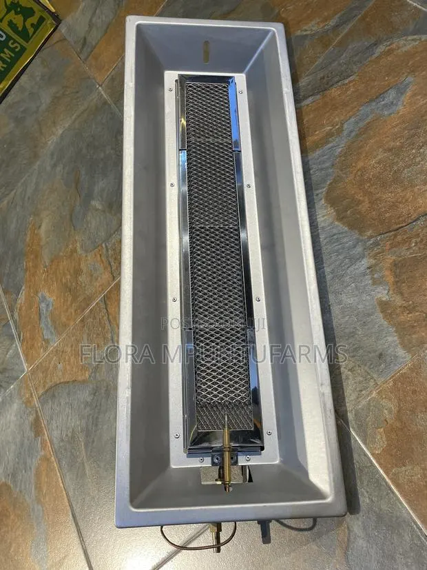 Rectangular Gas Brooder · Photo 1