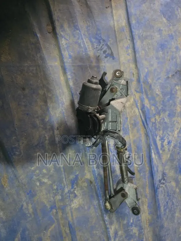 Toyota Voxy Wiper Motor · Photo 1