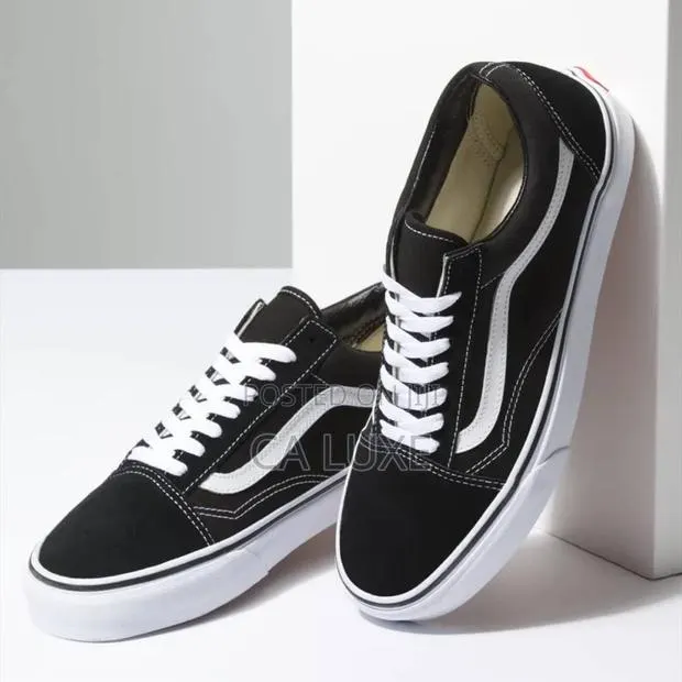 Classic Vans Old Sokol Sneakers