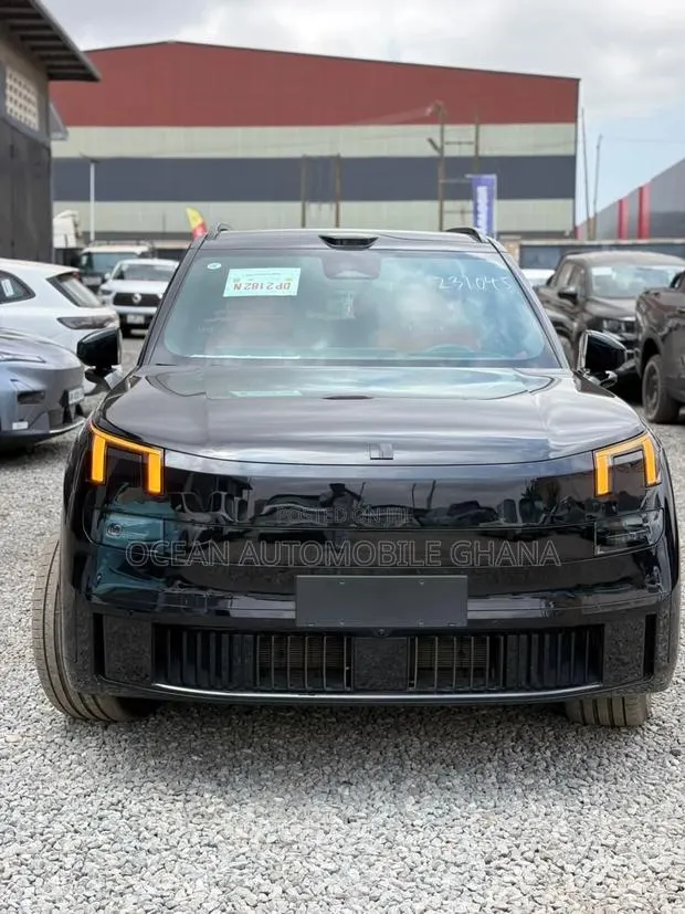 Lynk & Co 900 2025 Black · Photo 1