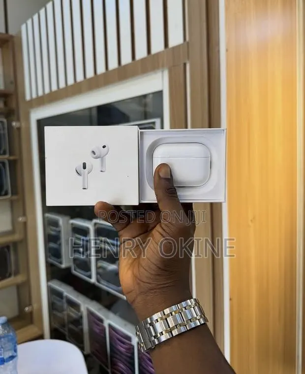 Airpod Pro 3 · Photo 1