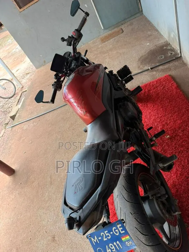 Yamaha FZ6 2011 Red · Photo 1