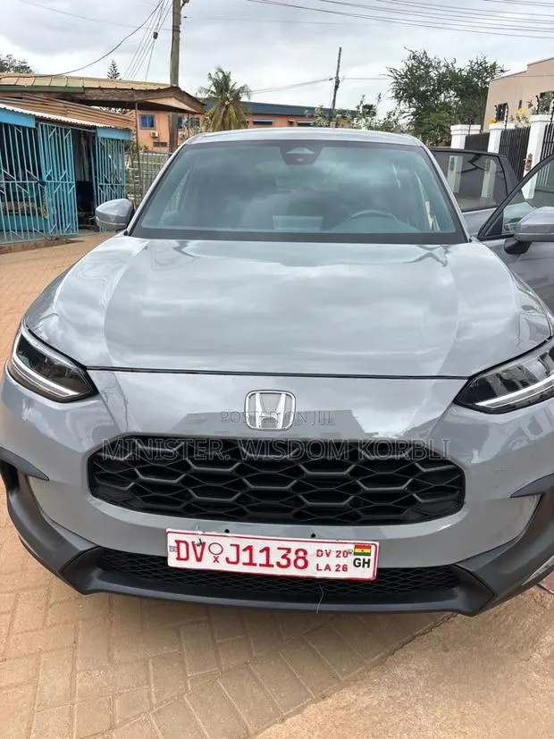 New Honda HR-V 2025 Gray · Photo 1