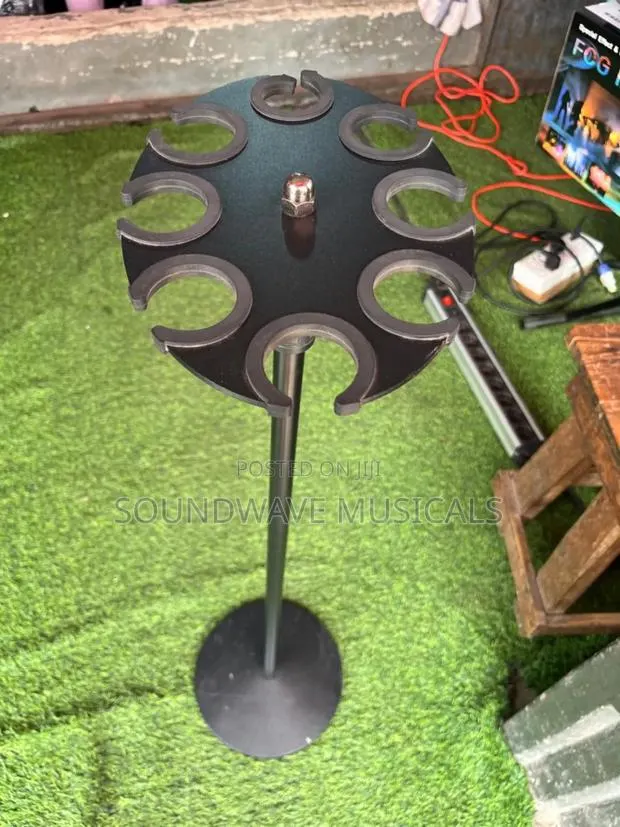 Microphone Holder · Photo 1
