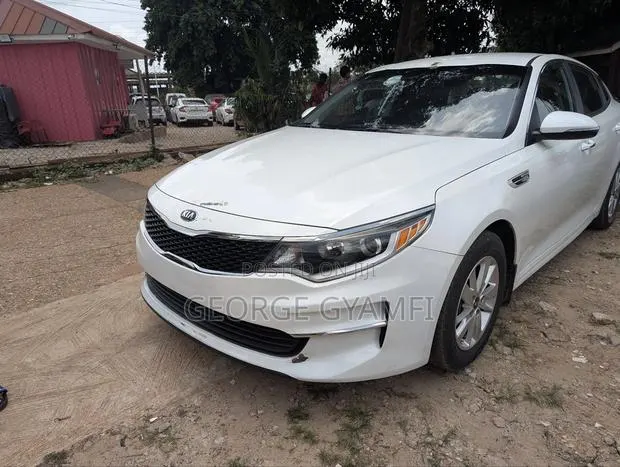 Kia Optima EX 2018 White · Photo 1