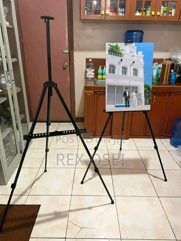 Metal Easel Art Stand · Photo 2