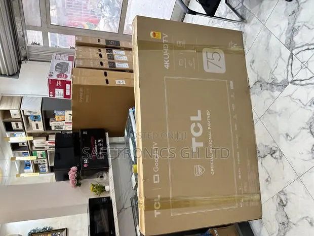 Frameless 75” Led TCL Ultra Smart P755 Sleek Android Tv · Photo 1