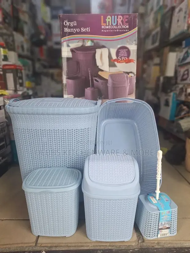 5pcs Laure Homecollection Laundry Sets · Photo 1