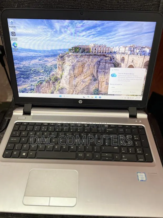 Laptop HP ProBook 450 G3 8GB Intel Core i3 SSD 256GB · Photo 1