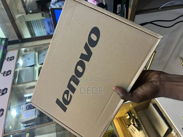 New Laptop Lenovo 8GB Intel SSD 128GB · Photo 1