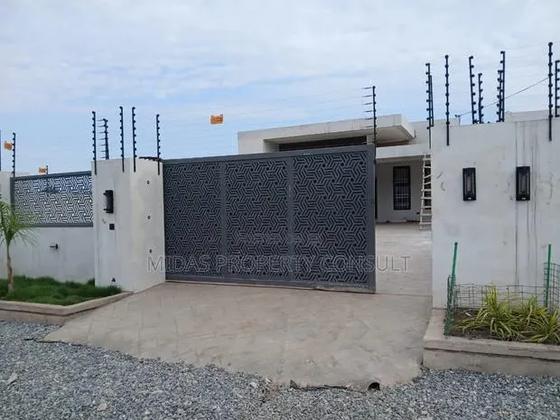 3bdrm House in East Legon Hills, Lake Side Estate for sale · Photo 1