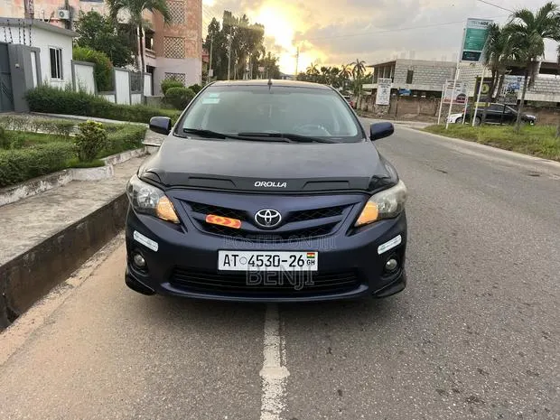 Toyota Corolla 2013 Blue · Photo 1