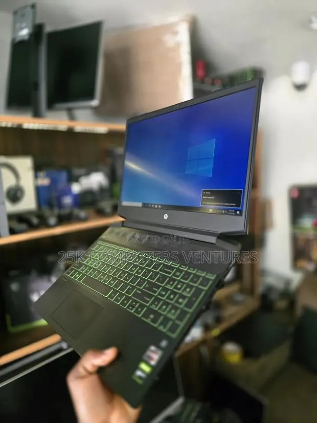 Laptop HP Pavilion Gaming Laptop 15-dk2xxx 16GB AMD Ryzen 5 SSD 512GB · Photo 1