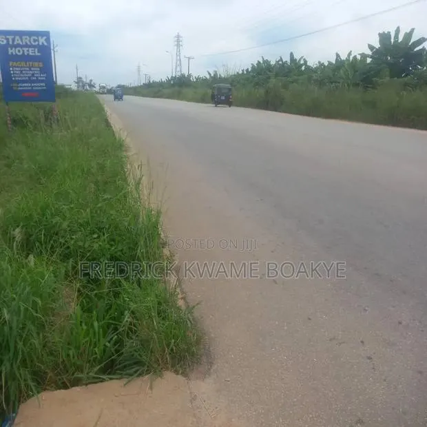 Land for Sale at Ejuso Juabeng · Photo 1