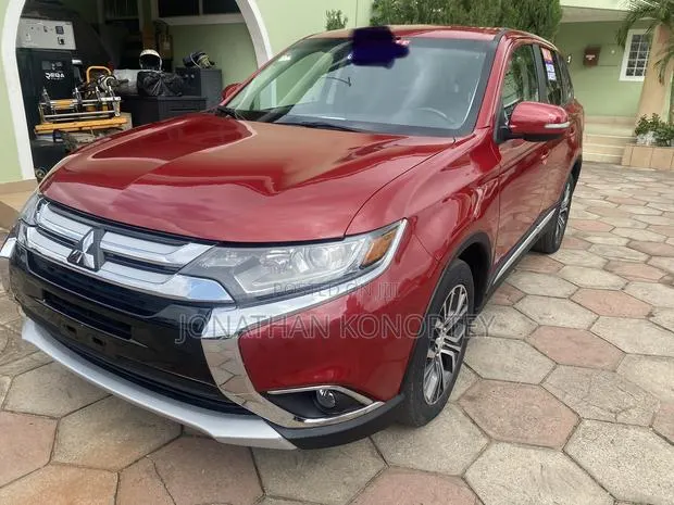 Mitsubishi Outlander 2.4 PHEV AWD 2018 Red · Photo 1