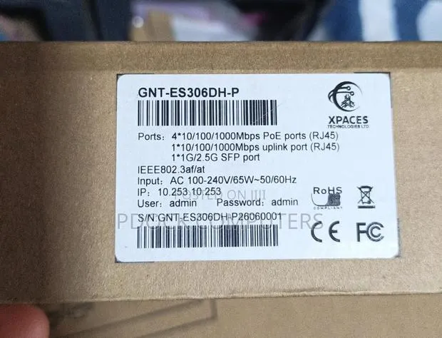 Xpaces 4port Poe Gigabit,1uplink + 1sfp 1g/2.5g Managed Poe Switch · Photo 1