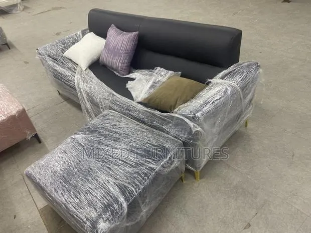 Leather Sofa 3 in 1 and Center Table · Photo 1