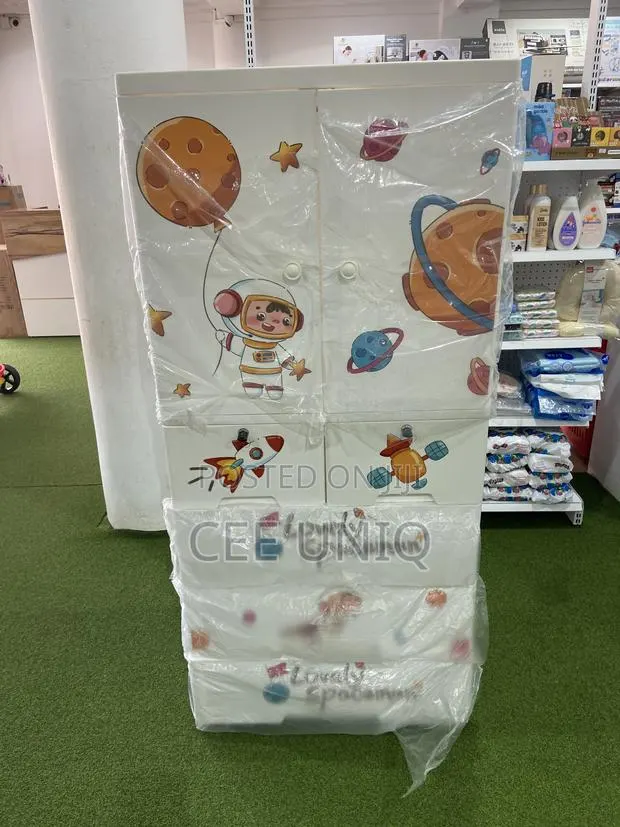 Baby Lovely Spaceman Wardrobe · Photo 1