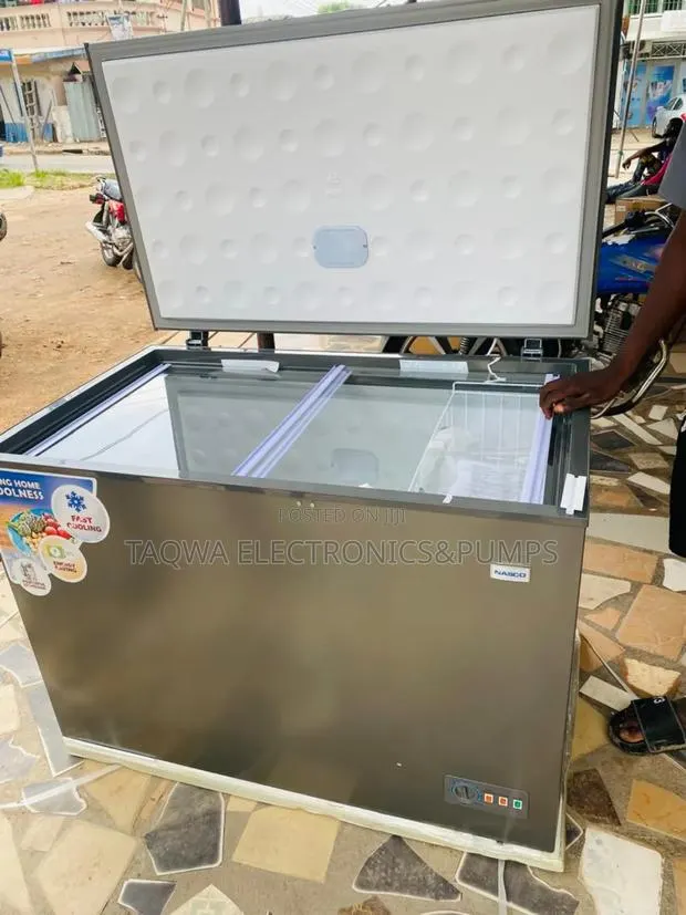 Commercial Nasco 338l Chest Freezer · Photo 1