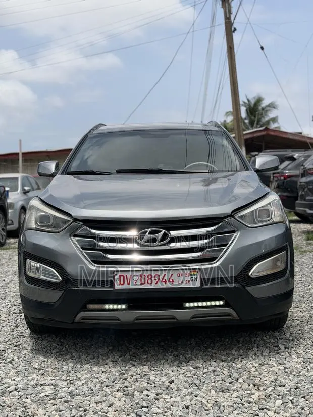 Hyundai Santa Fe GLS 4dr SUV (3.3L 6cyl 6A) 2014 Gray · Photo 1